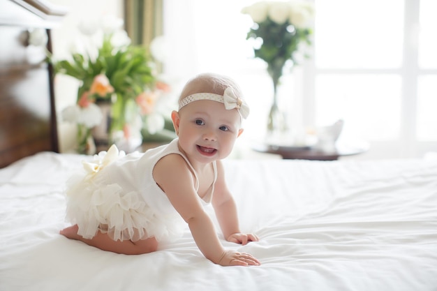 cute-little-girl-home_624325-3962.jpg