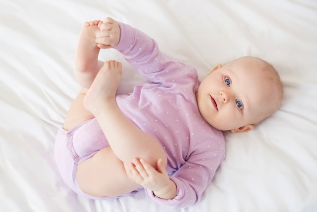 it-so-nice-looking-little-baby_329181-14604.jpg